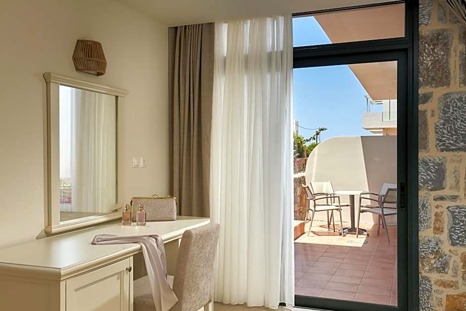 Mila Sissi Bay Hotel