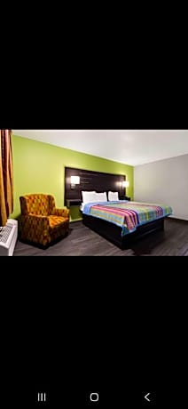 King Room - Disability Access/Non Smoking