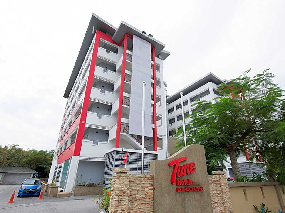 Tune Hotel KLIA Aeropolis (Airport Hotel)