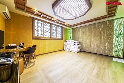Jeonju Hanok Hotel Kung