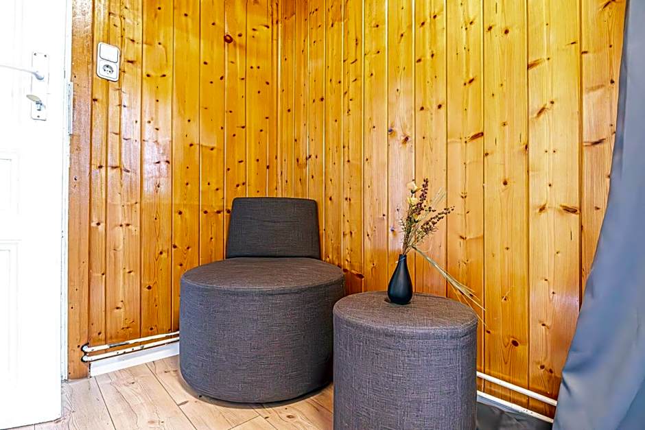 Comfy Rooms in Shared villa with Terrace and Garden