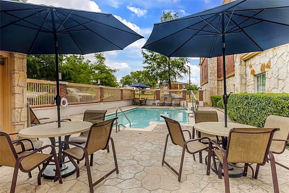 Best Western Red River Inn & Suites