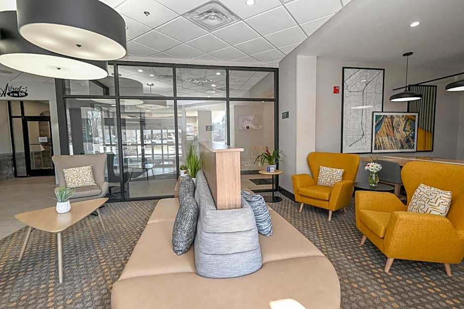 Holiday Inn Cleveland-Mayfield Hotel By IHG