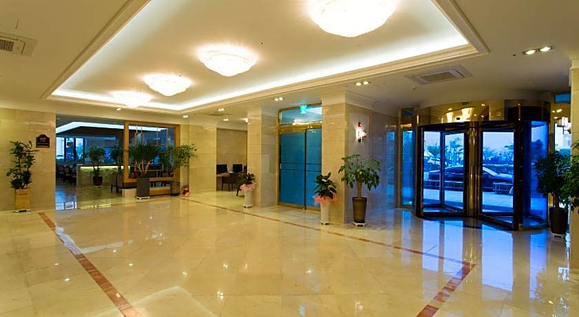 Fontana Beach Hotel