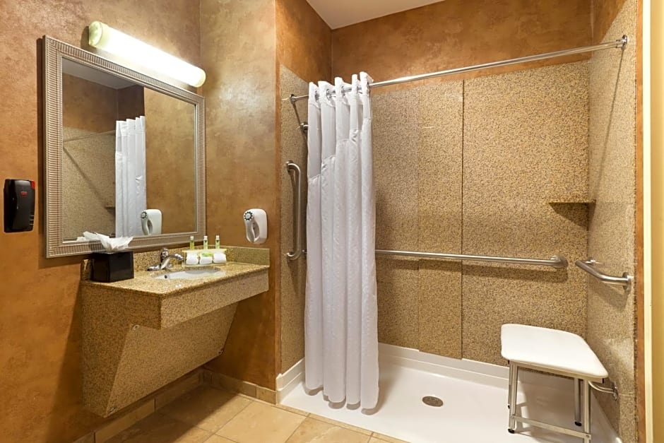 Holiday Inn Express Suites Little Rock West, an IHG Hotel
