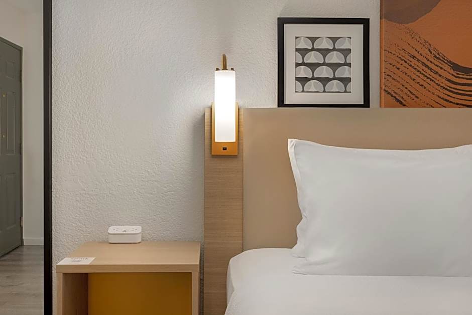 Spark by Hilton Rock Springs