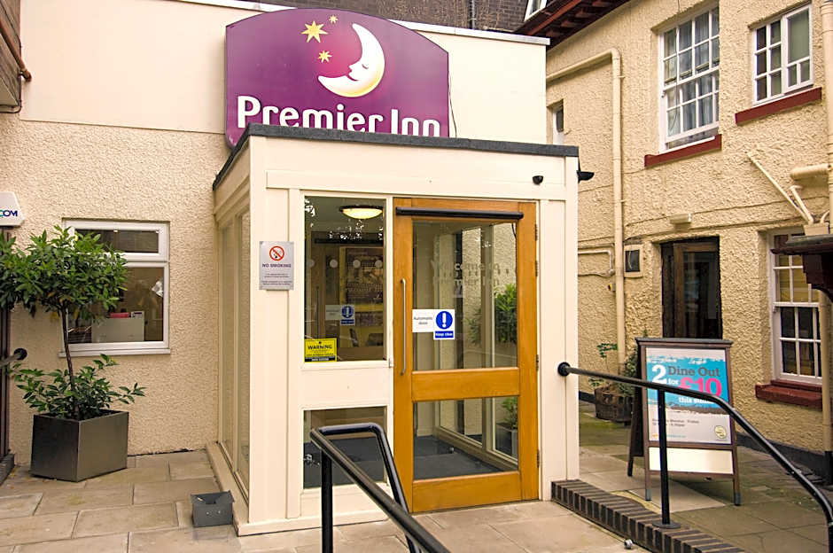 Premier Inn Manchester Altrincham