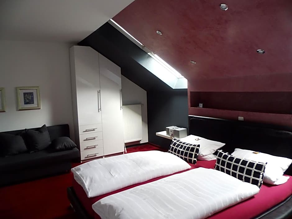 Hotel Come In