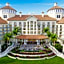 The Ritz-Carlton Naples, Tiburón