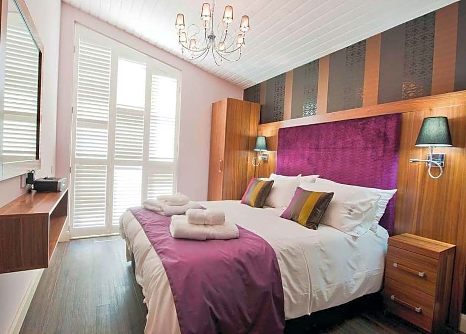 The Sherwood Hideaway Lodges