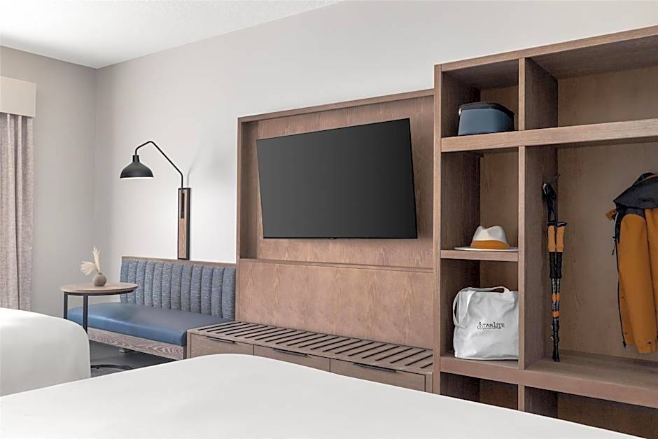 Starlite Yellowstone, Tapestry Collection by Hilton