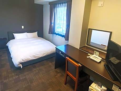 Single Room - Non-Smoking