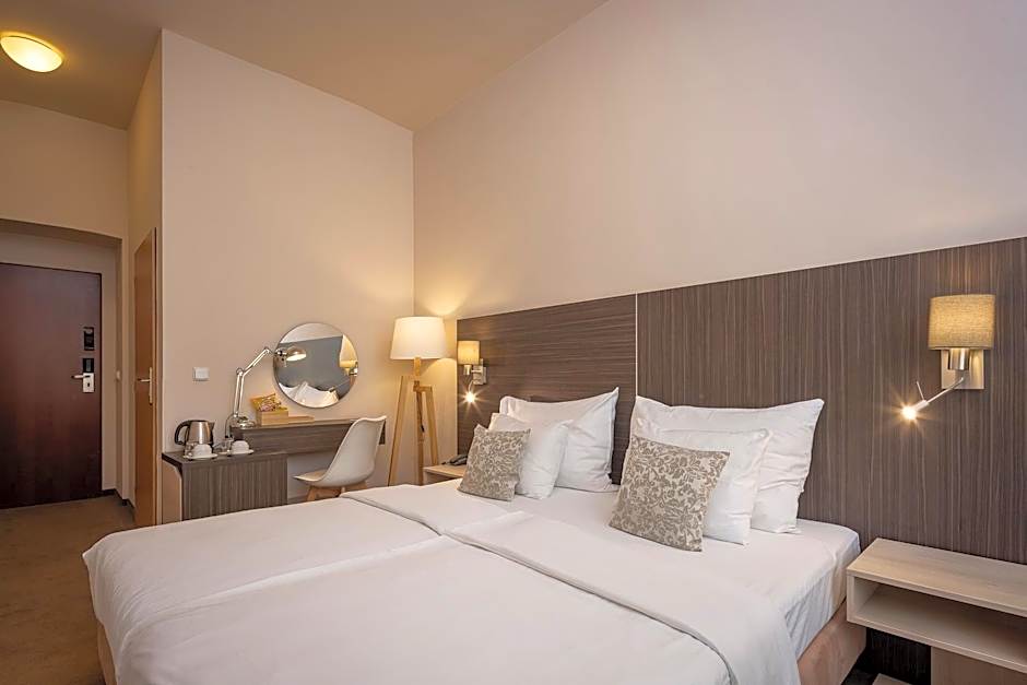 Pytloun Kampa Garden Hotel Prague