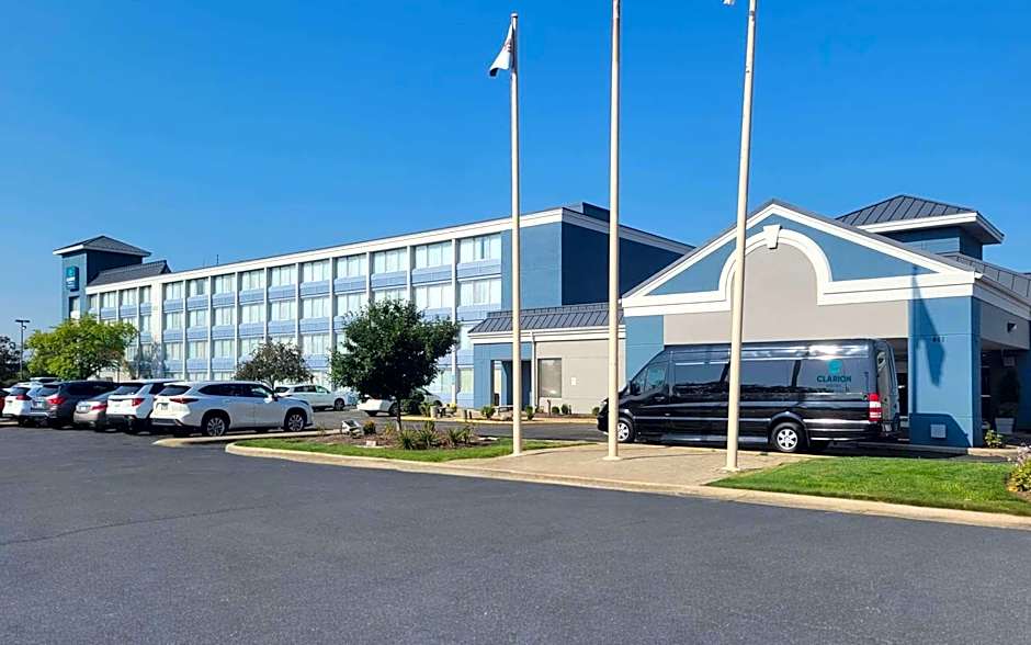 Clarion Hotel And Conference Center - Joliet