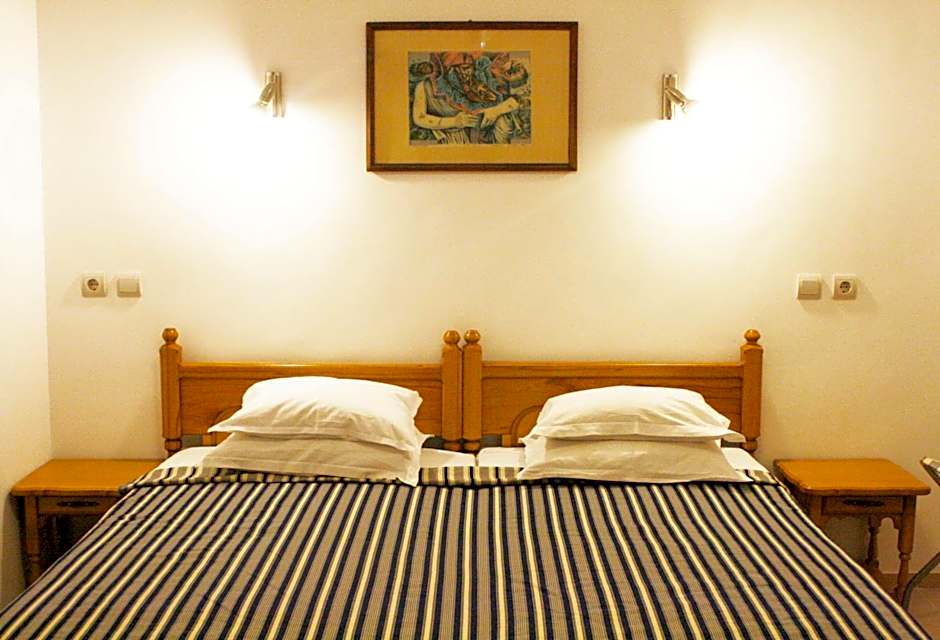 Park Hotel Amfora -Free Parking