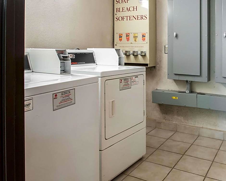 Econo Lodge Downtown North