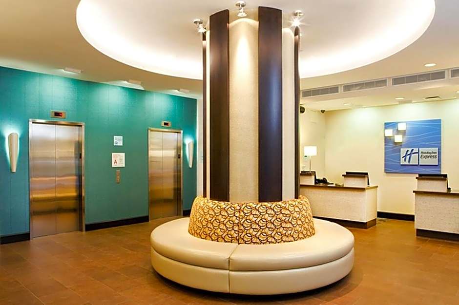 Holiday Inn Express Manhattan Times Square South By IHG