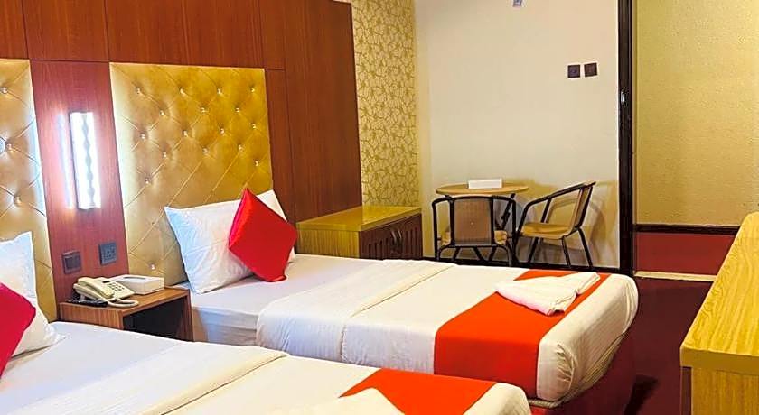 OYO 271 Parasol Hotel