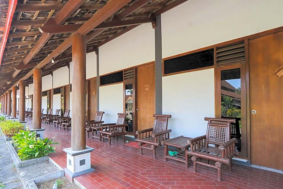 SPOT ON 2465 Hotel Raung View