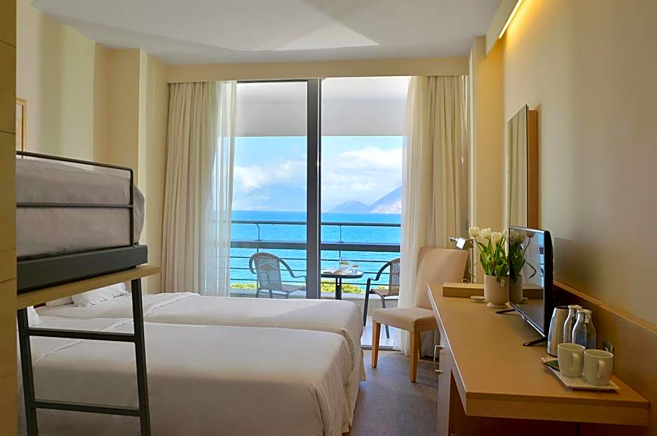 Airotel Achaia Beach