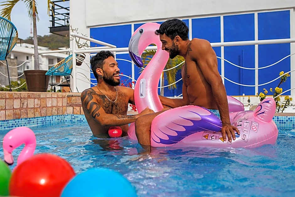 La Iguana Vallarta LGBT ADULTS ONLY - Romantic Zone - Party Clubbing Street