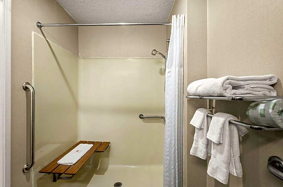 Comfort Inn Near Ouabache State Park