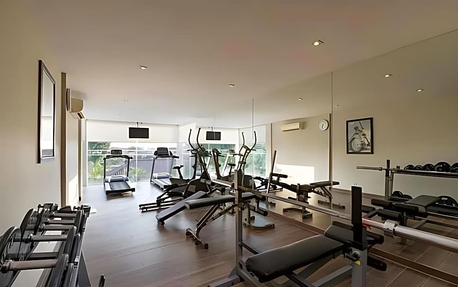 Grand Zuri Duri Hotel