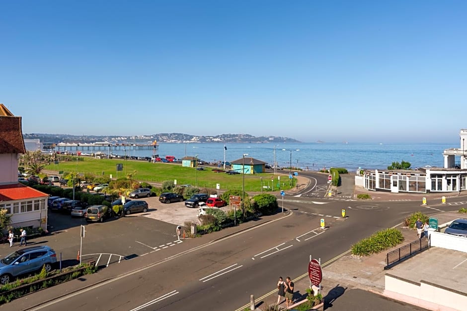 Torland Seafront Hotel - all rooms en-suite, free parking, wifi