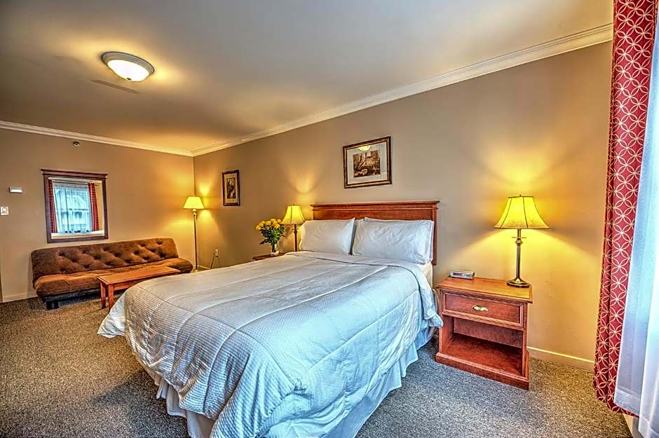 Photo 1 of 4 of Standard 1 Queen Bed
