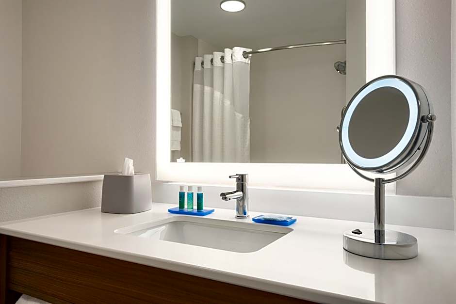 Holiday Inn Express & Suites West Des Moines - Jordan Creek By IHG