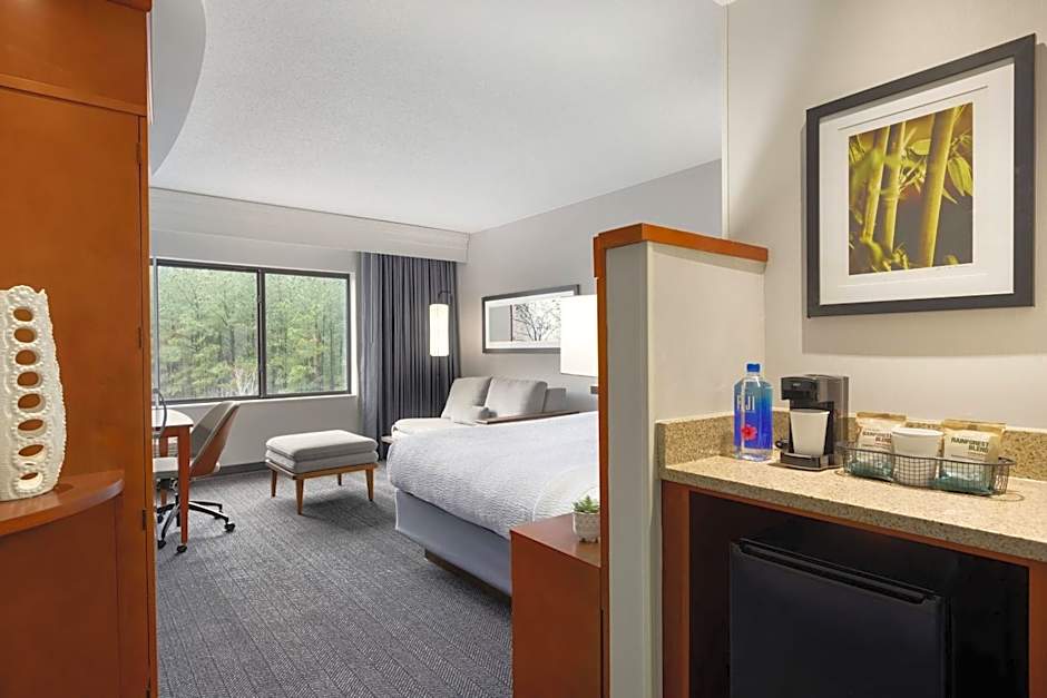 Courtyard by Marriott Greenville