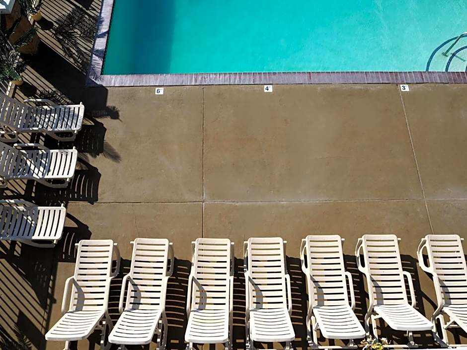 Esplanade Suites - A Sundance Vacations Property