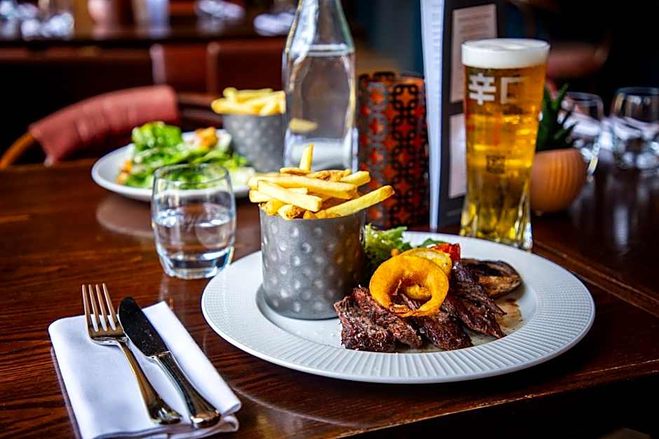 The Crown & Thistle, Abingdon, Oxfordshire - Acorn Pubs