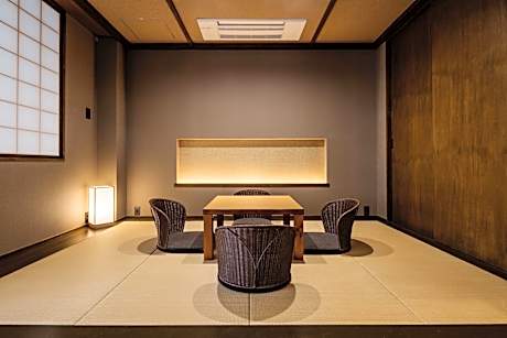 Superior Suite with Tatami Area and kitchenette -  Annex