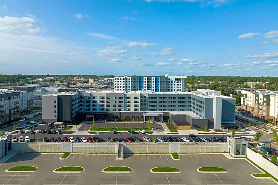 AC Hotel by Marriott Lansing University Area