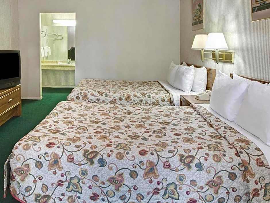 Knights Inn South Houston