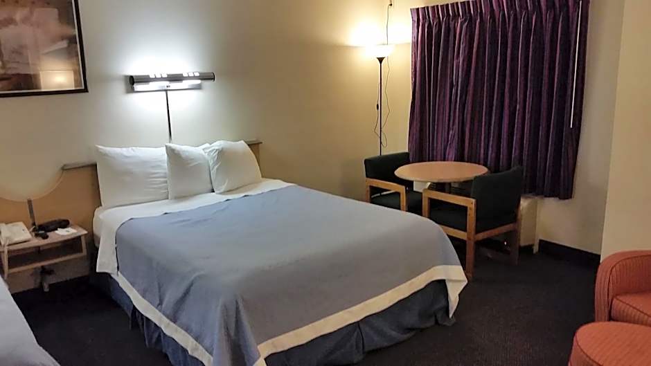 Days Inn by Wyndham Buena Park