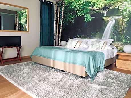 Deluxe Bungalow with Garden View