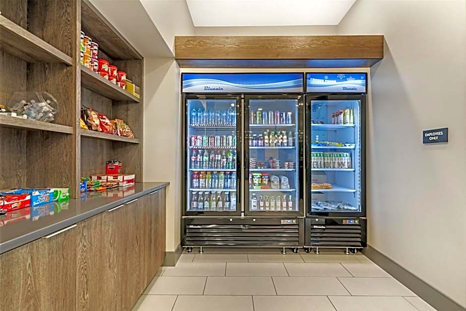 Best Western Plus Marquette Hotel & Suites