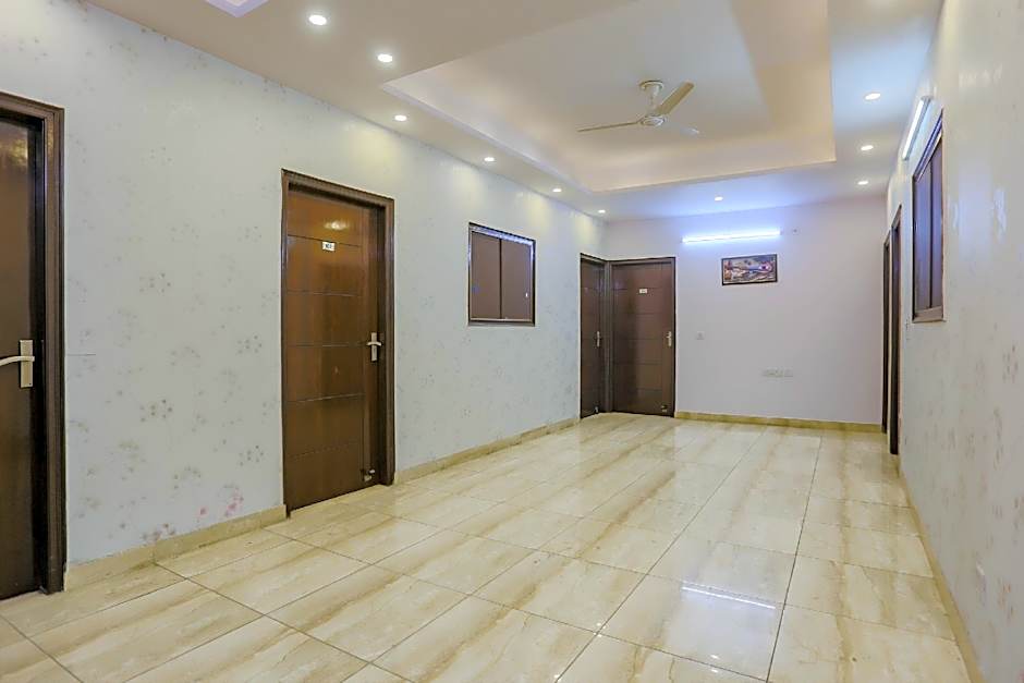 OYO 78374 Collection O Essendi Hospitalities Llp – Noida, DC