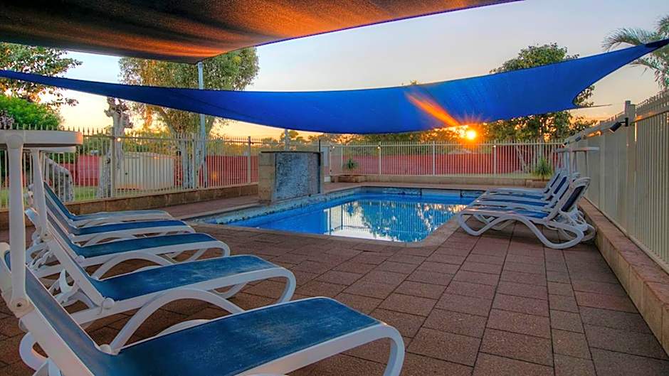 Halls Creek Motel