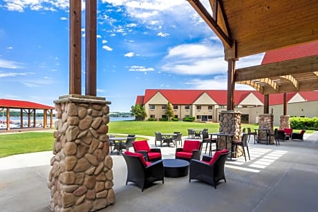 Cedar Shore Resort and Conference Center