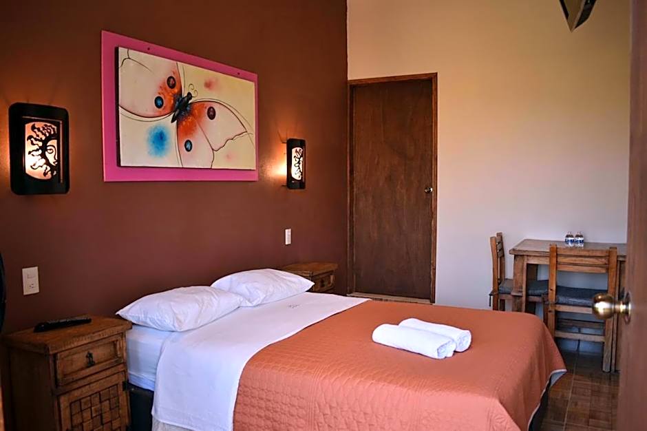 Hotel y Cabañas Quinta Los Cipreses