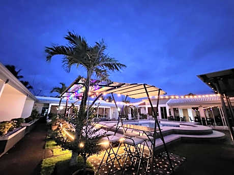 Mixed Dormitory Room