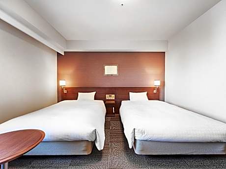 Standard Twin Room - Non-Smoking