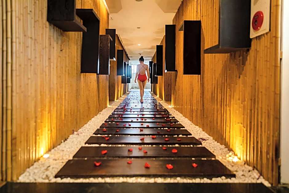 Muong Thanh Grand Ha Long Hotel