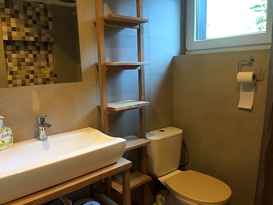 Dom letniskowy POŚRÓD KASZUBSKIEGO LASU