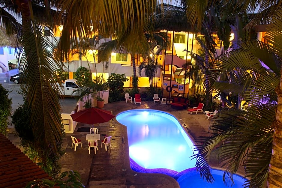Hotel Palapa Palace Inn