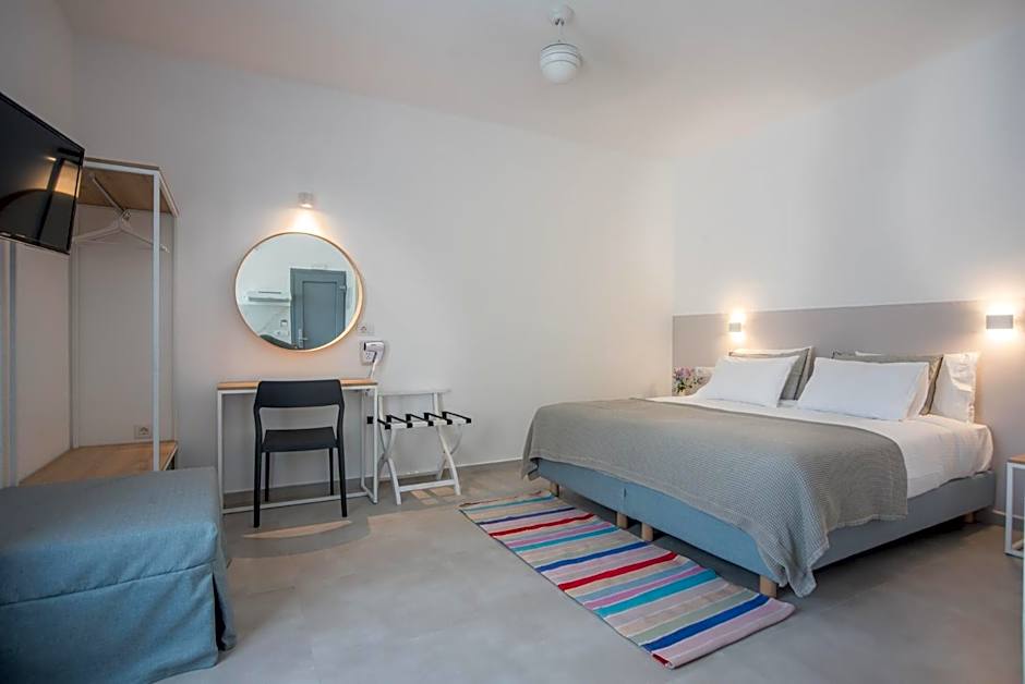 Nautilus Apartments-Suites