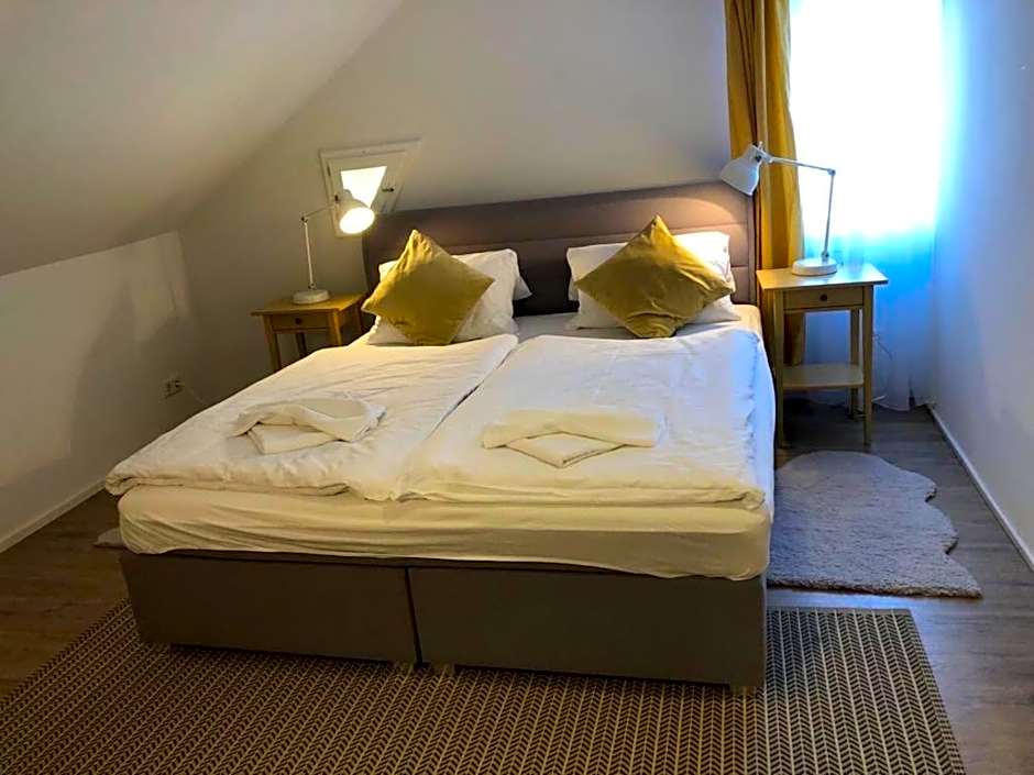 ZUM BAHNHÖFLE Restaurant & Hotel - Albbruck Am Rhein